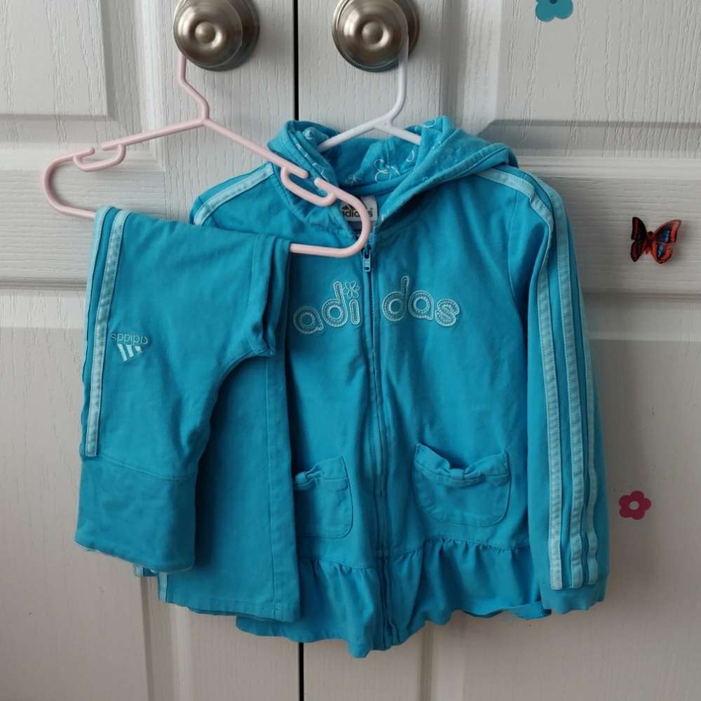 Kids jogging suit